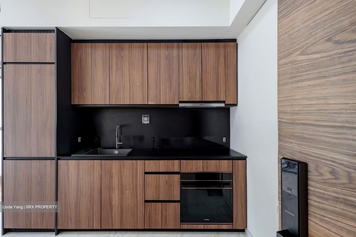 Coastline Residences (D15), Apartment #579139311